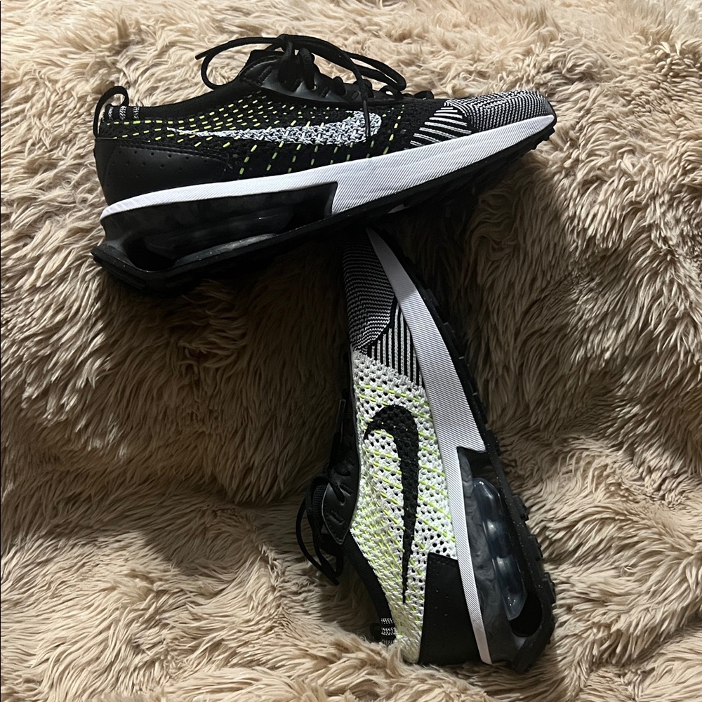 Nike Air Max FLYKNIT RACER Black and White Athletic Sneakers